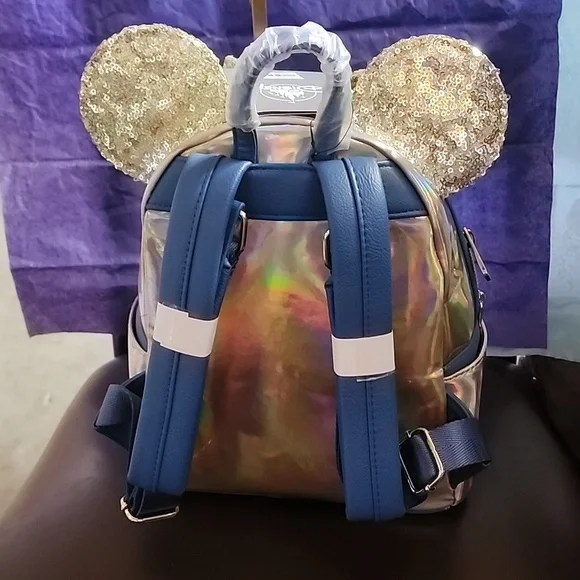 Nwt Disney Loungefly Mickey/Minnie Holographic Backpack